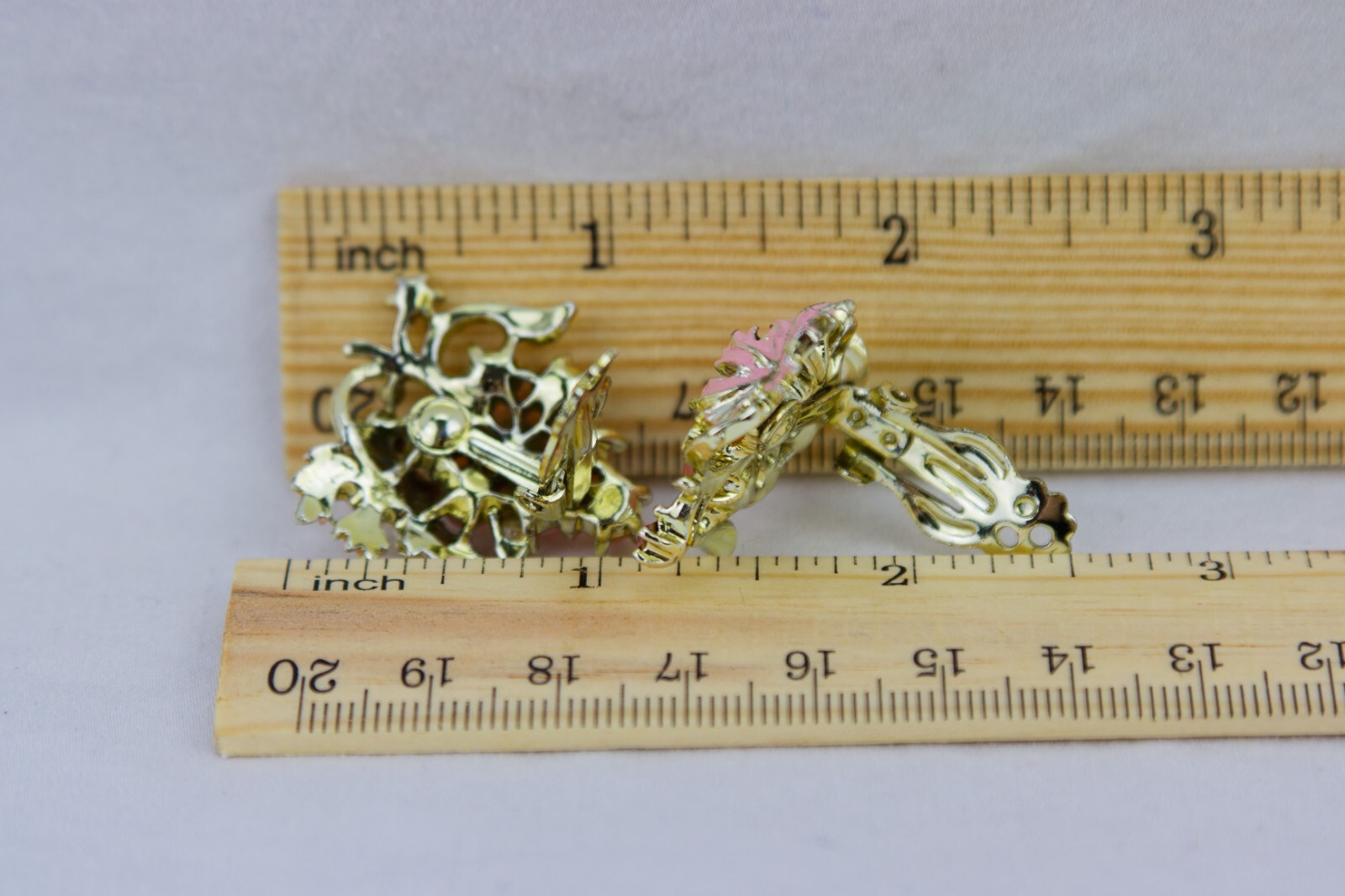 Pink Moonglow Clip-On Earrings, Grape Clusters, 14gr