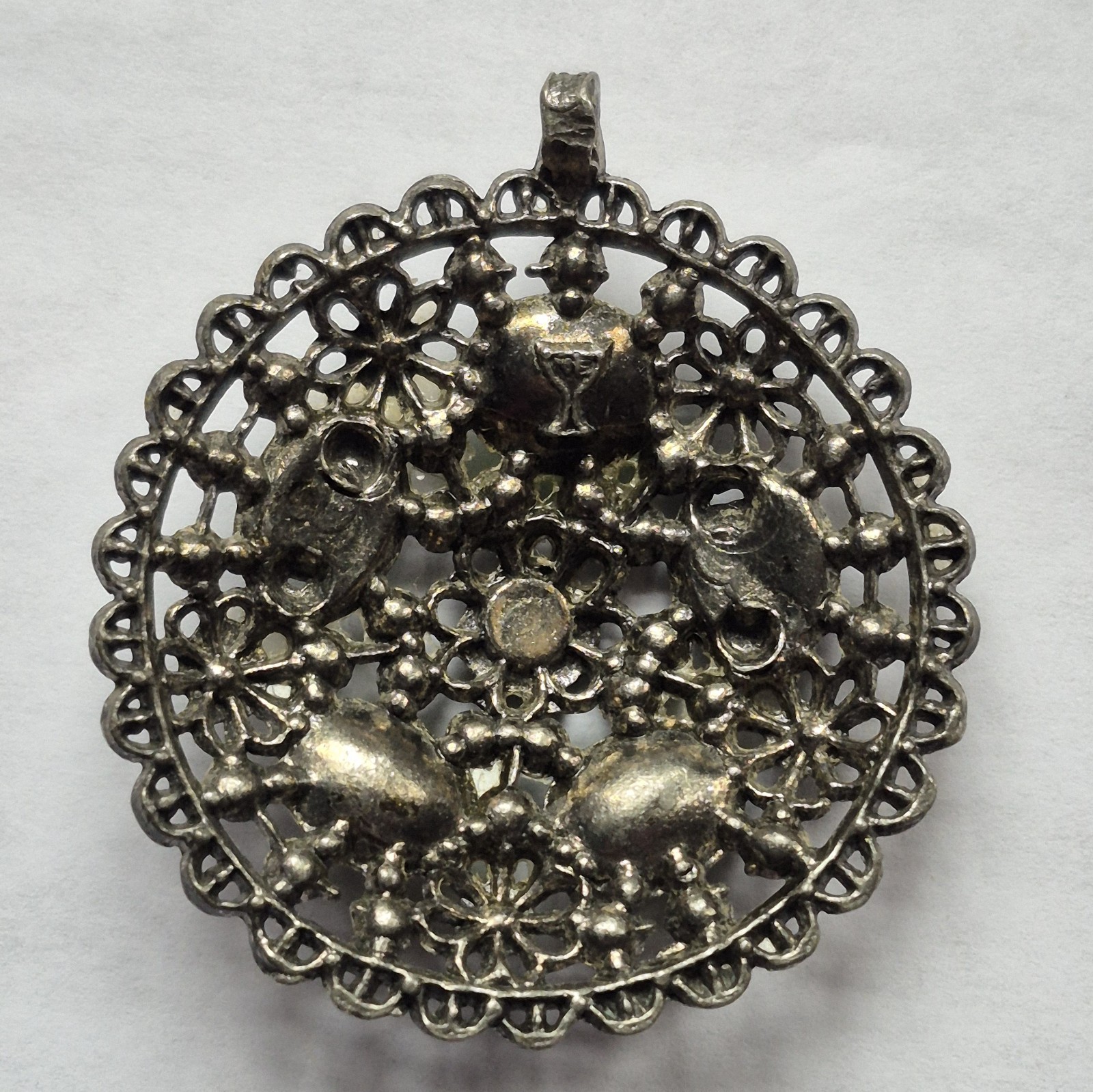 Vintage New England Glassworks Green Glass Filigree Pendant