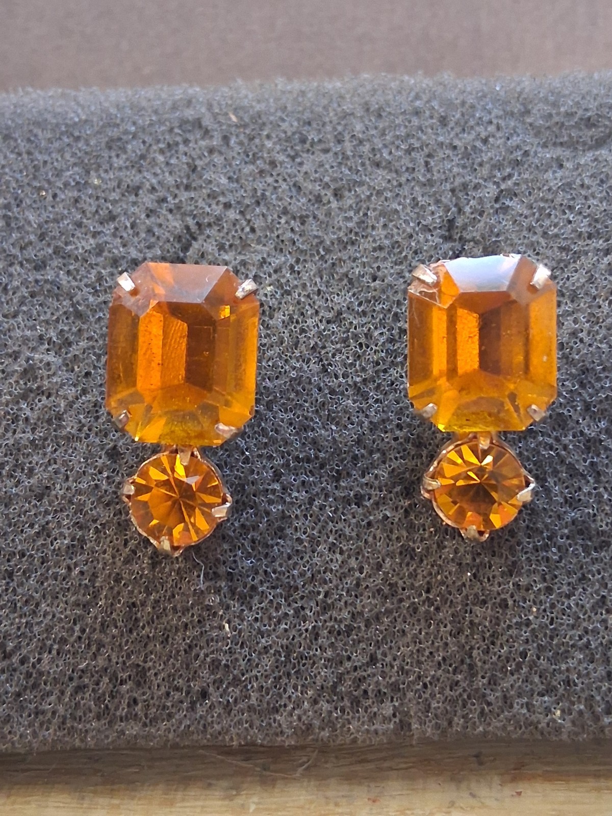 Vintage golden yellow amber color glass emerald & round cut screwback earrings
