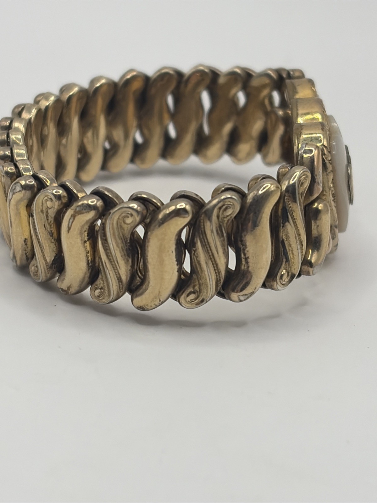 Mother Of Pearl Vintage Sweetheart Bracelet Antique Heart Stretch GF Expansion