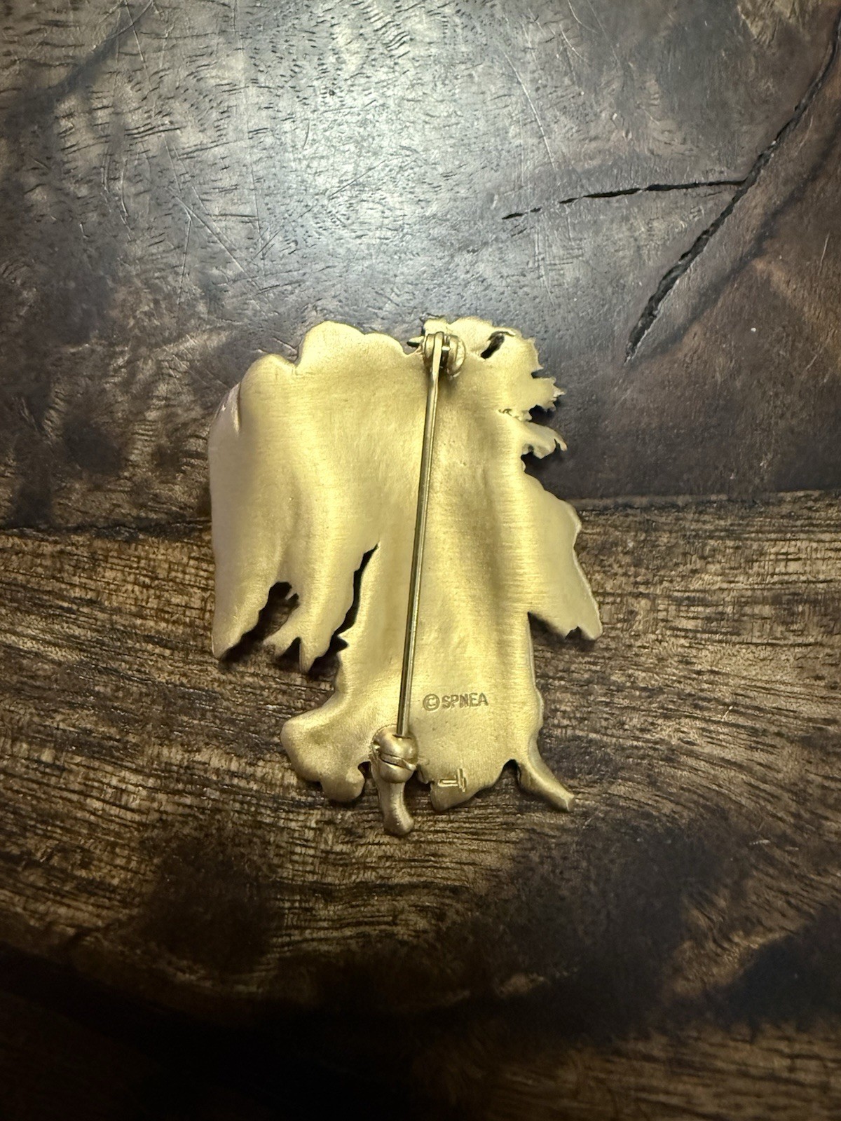 Beautiful Vintage SPNEA Gold Tone Detailed Guardian Angel with Child Pin Brooch