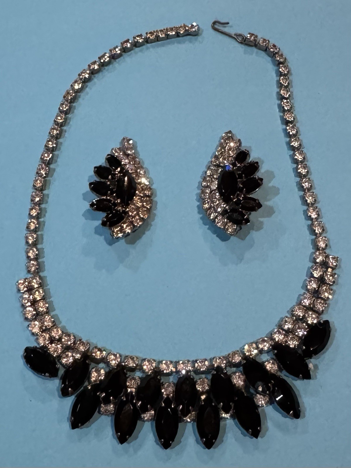 40’s Vintage Black & Clear Rhinestone Adjustable Necklace Earring Set