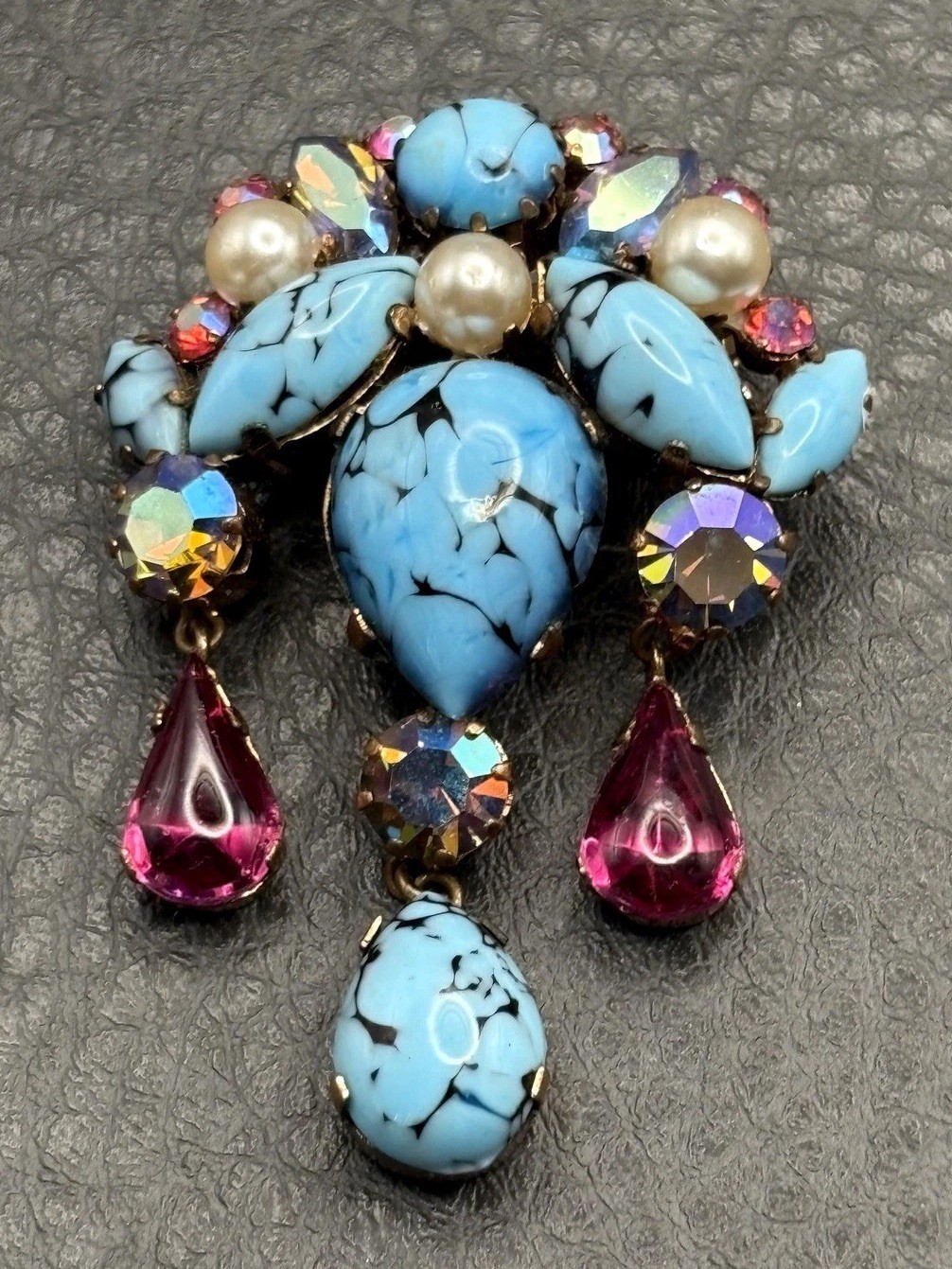 VTG Austrian Glass Faux Turquoise Speckle Rhinestone Dangle Brooch Pendant
