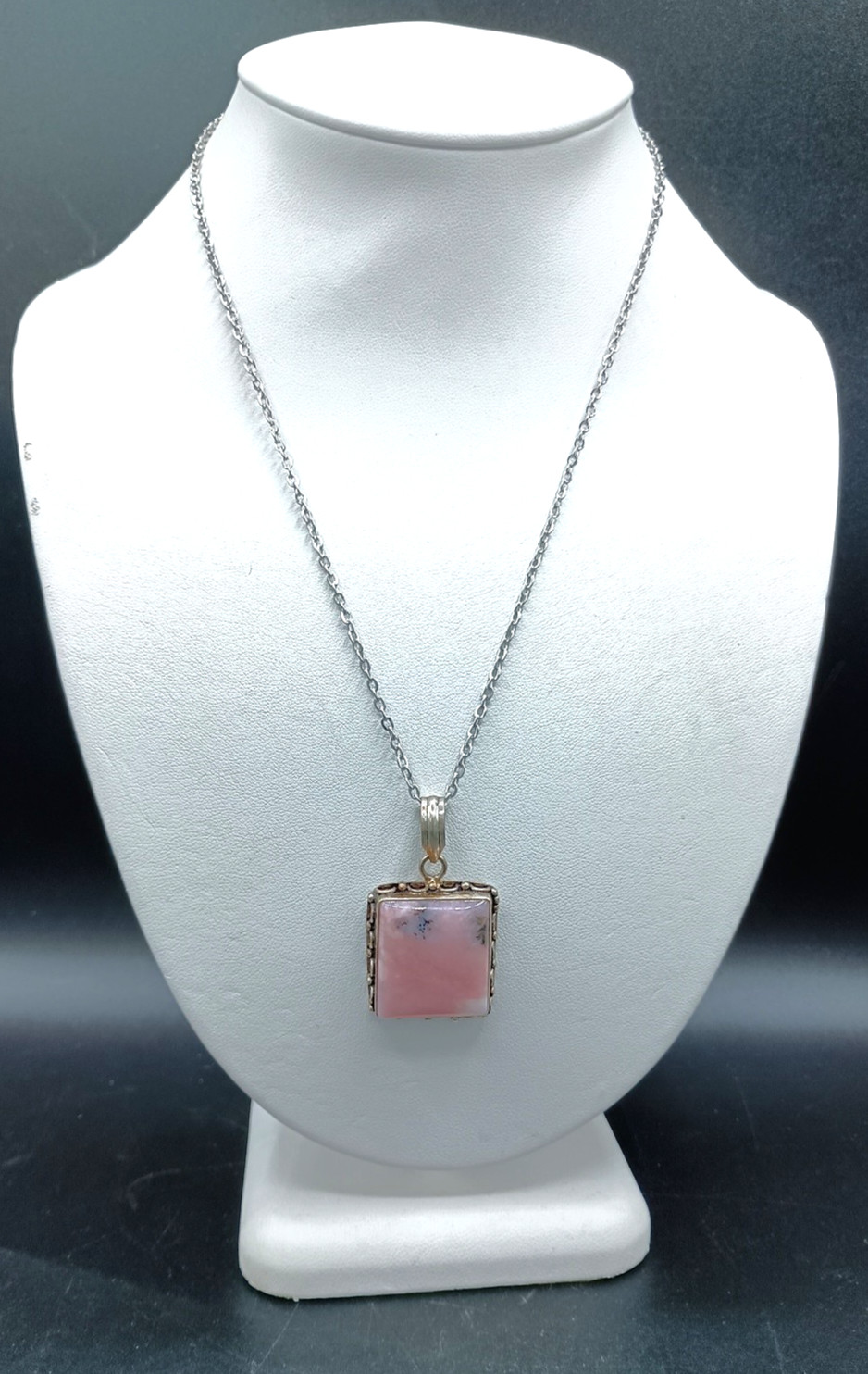 Vintage Rhodochrosite Stone Pendant Necklace Pink Square Silver Tone Chain 17″