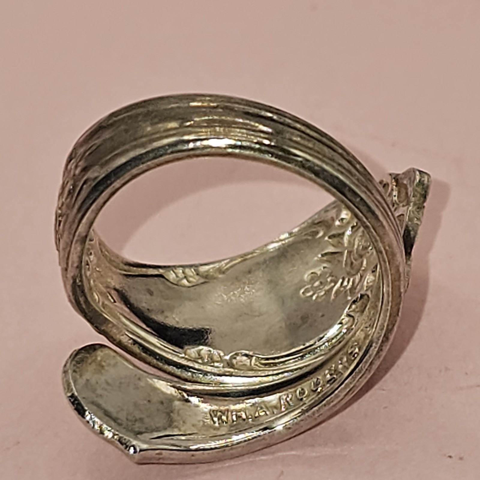 Vintage Silverplated WM.A. Rogers spoon ring, bypass style, SZ 5