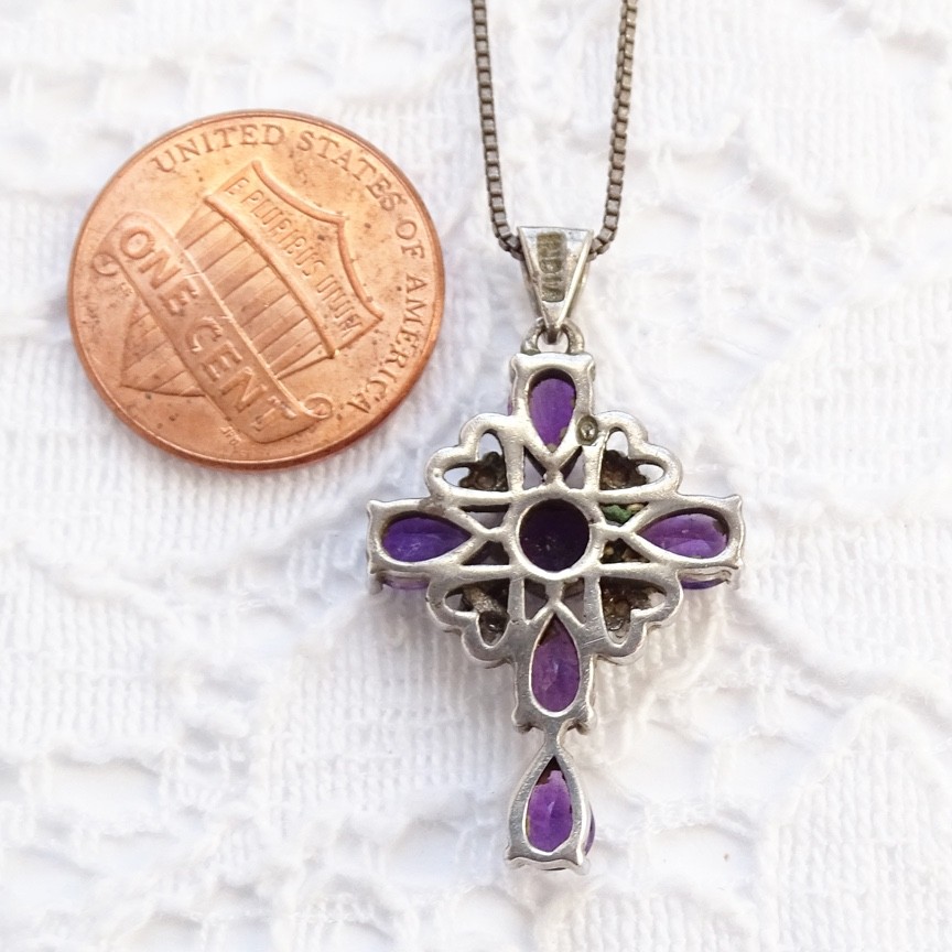 Vint SMALL Amethyst Cross Pendant Necklace Sterling Hearts Signed India 17.5 in