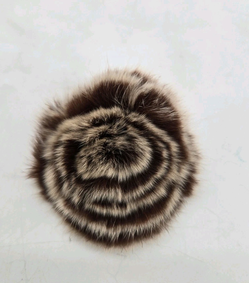 Vintage 90s Chinchilla Fur Brooch Pin