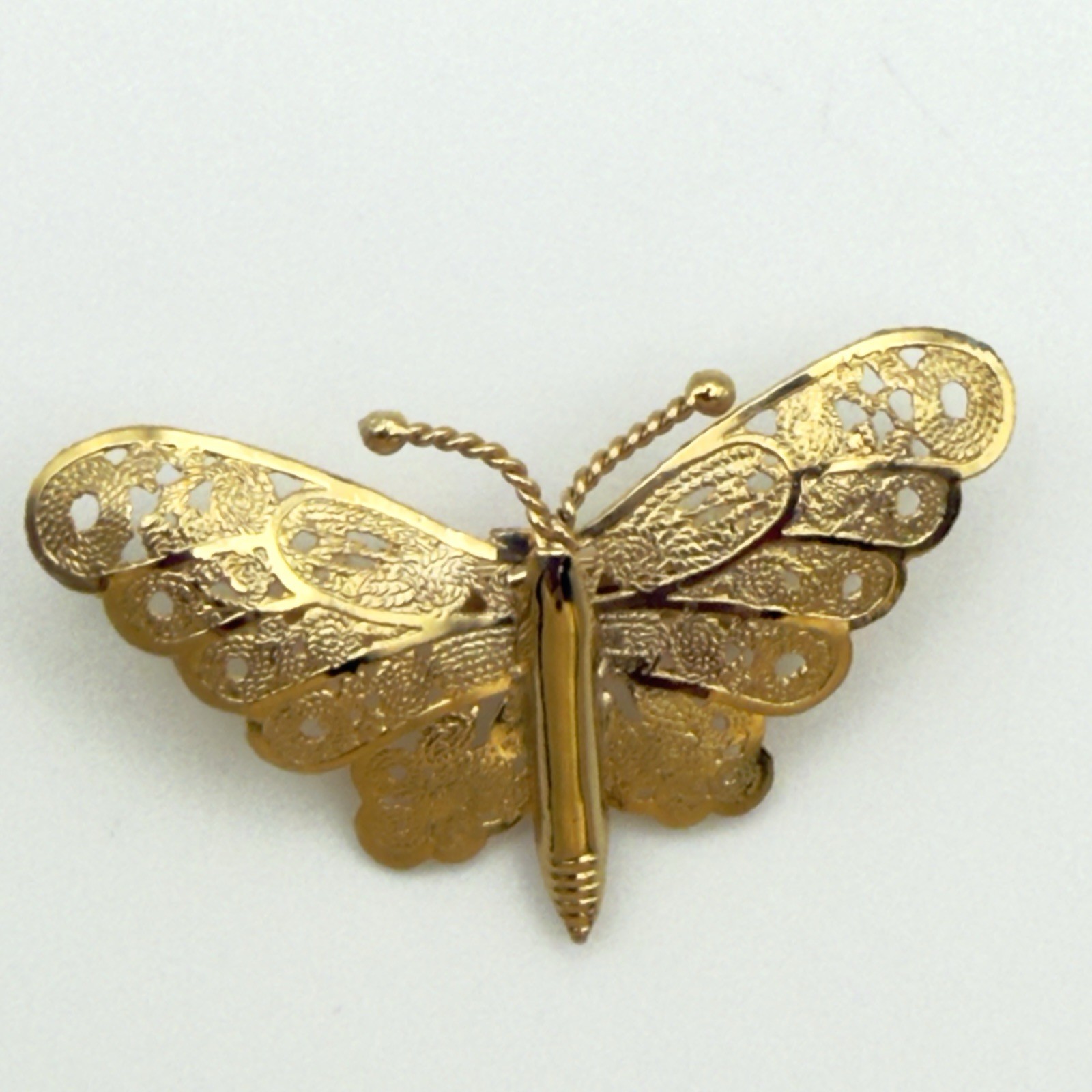 Vintage Gold Tone Filigree Butterfly Brooch Small Delicate Pin Spring