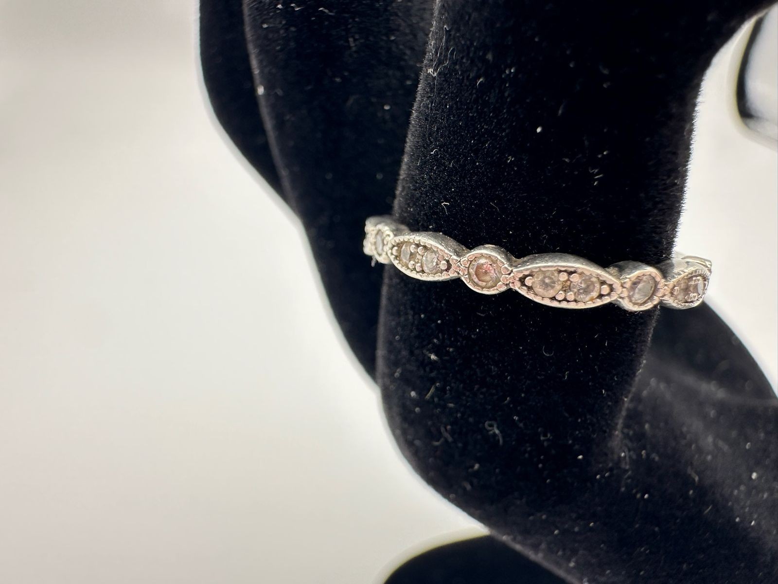 1.53g Vintage Sterling Silver 925 Patterned Band Ring Elegant Size 7.5 M