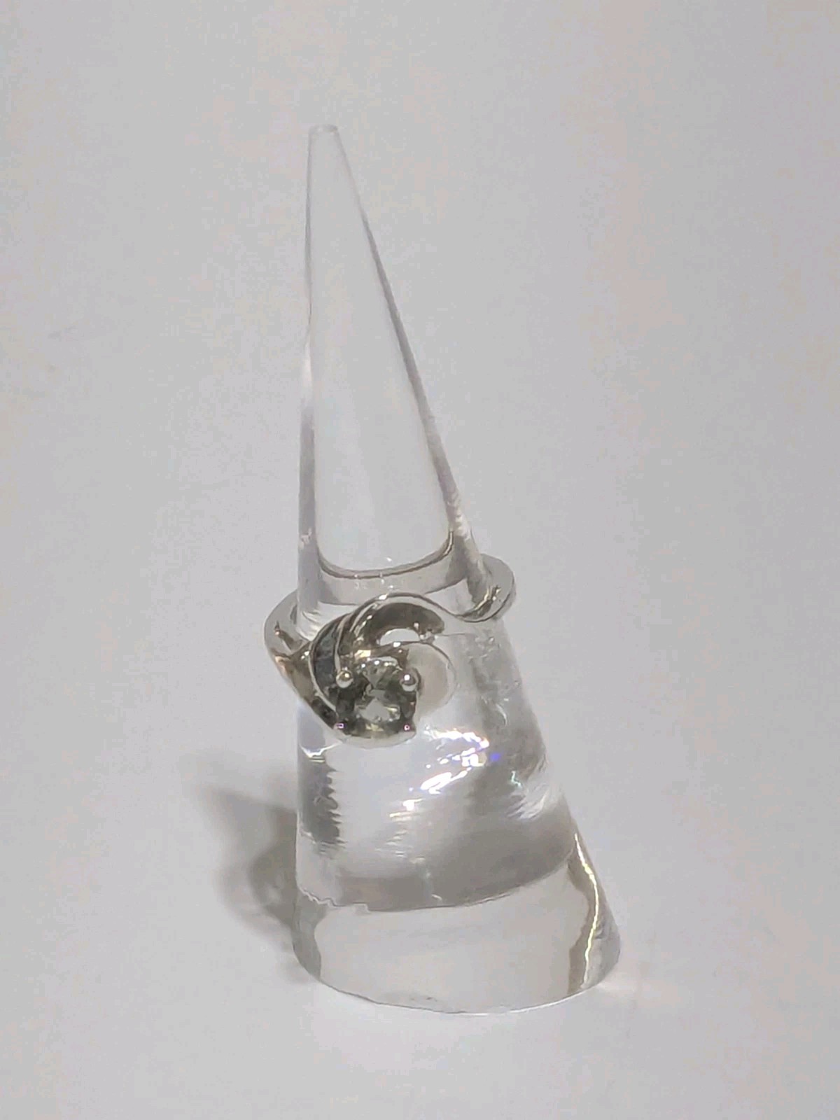 Vintage Silver Tone Spiral Ring With Faceted Smoky Crystal Stone. Size 5