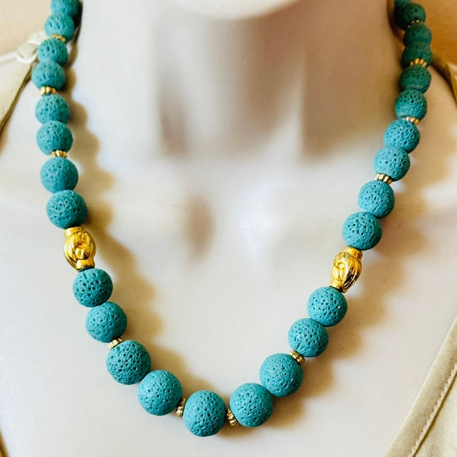 VTG Blue Sponge Coral regal Necklace Genuine Natural beaded Round Beads 74g 18″