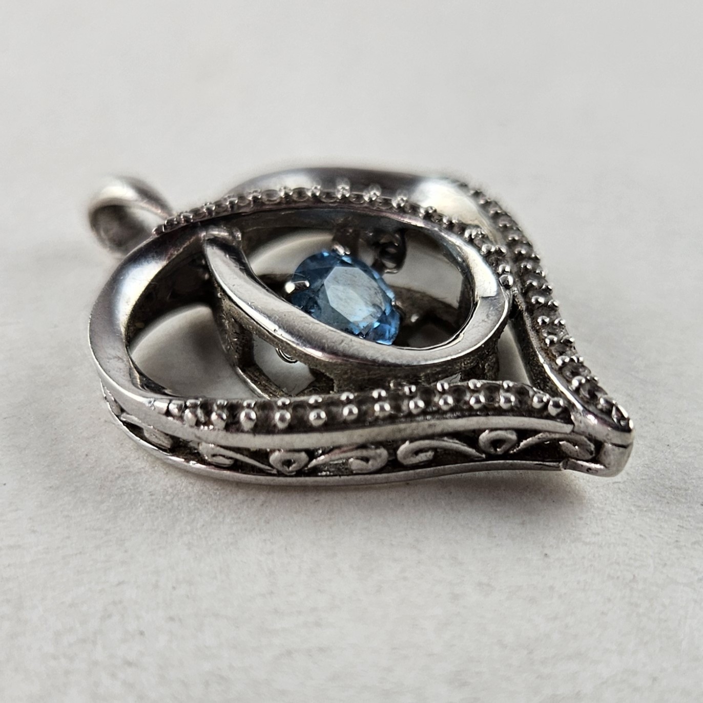Sterling Silver Heart Pendant with Blue Topaz & White Sapphire 4.3g [8768]