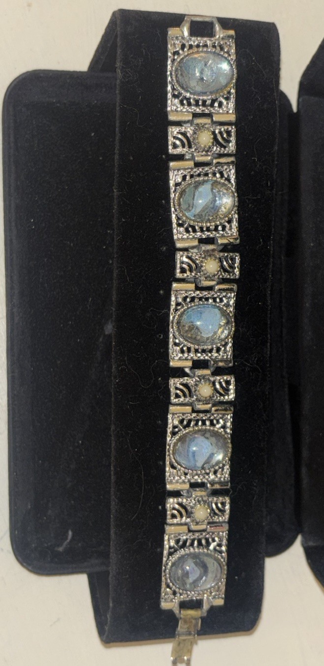 Vintage Silver Tone Blue Oval Cabochon Bracelet & Clip-On Earrings Jewelry Set