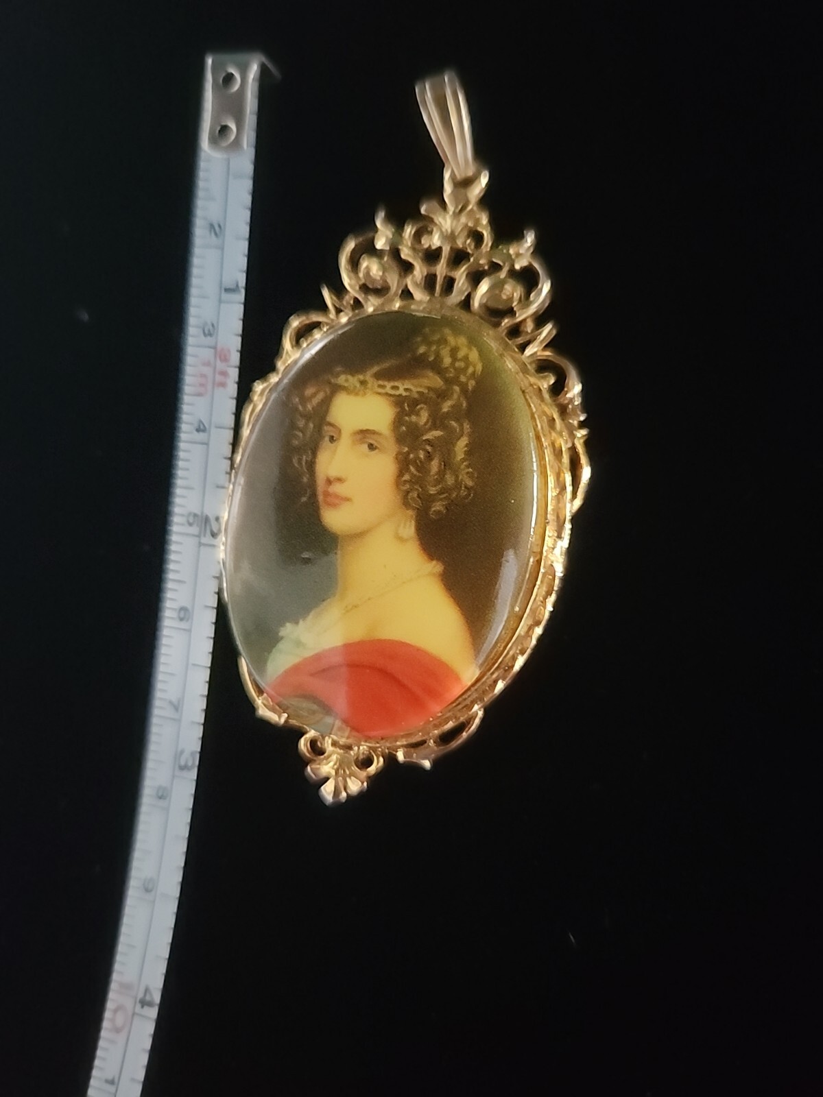 Victorian Revival Cameo Transfer Portrait Pendant Vintage ART Arthur Pepper