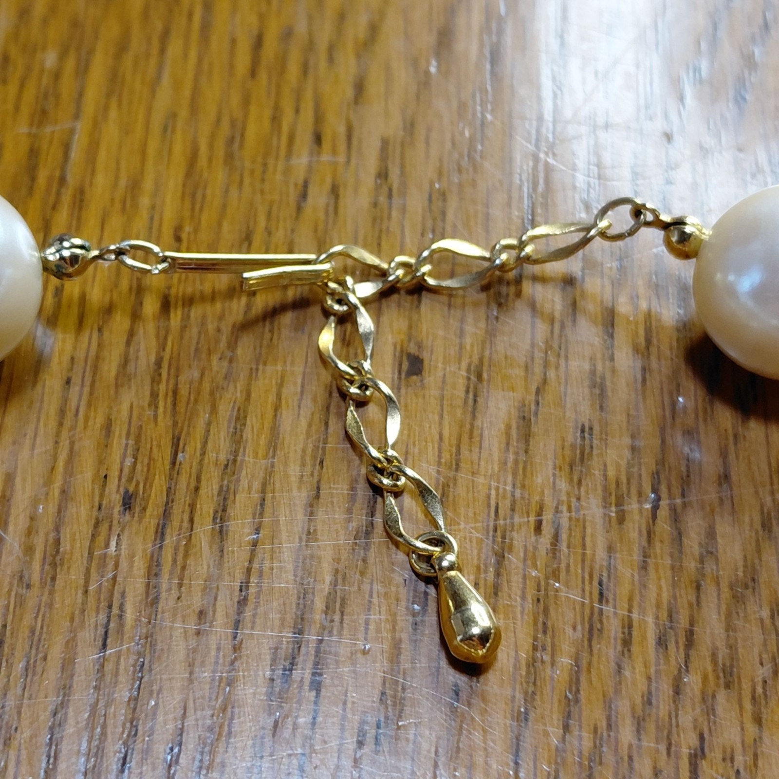 Large glass pearls hook closure