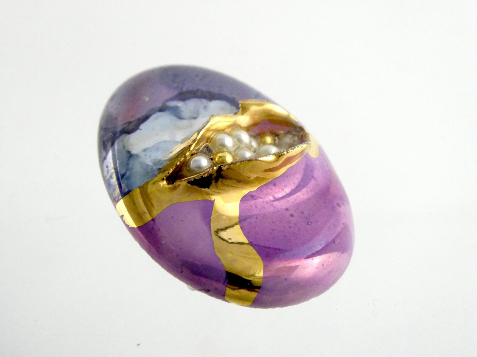 Vintage Unsigned Ceramic Brooch Faux Pearl Purple and Blue Gold Accent Pin 9.2g