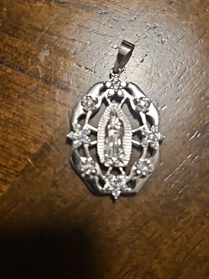 Sterling Silver 925 Virgen Mary Pendant Floral.6.8 Grams