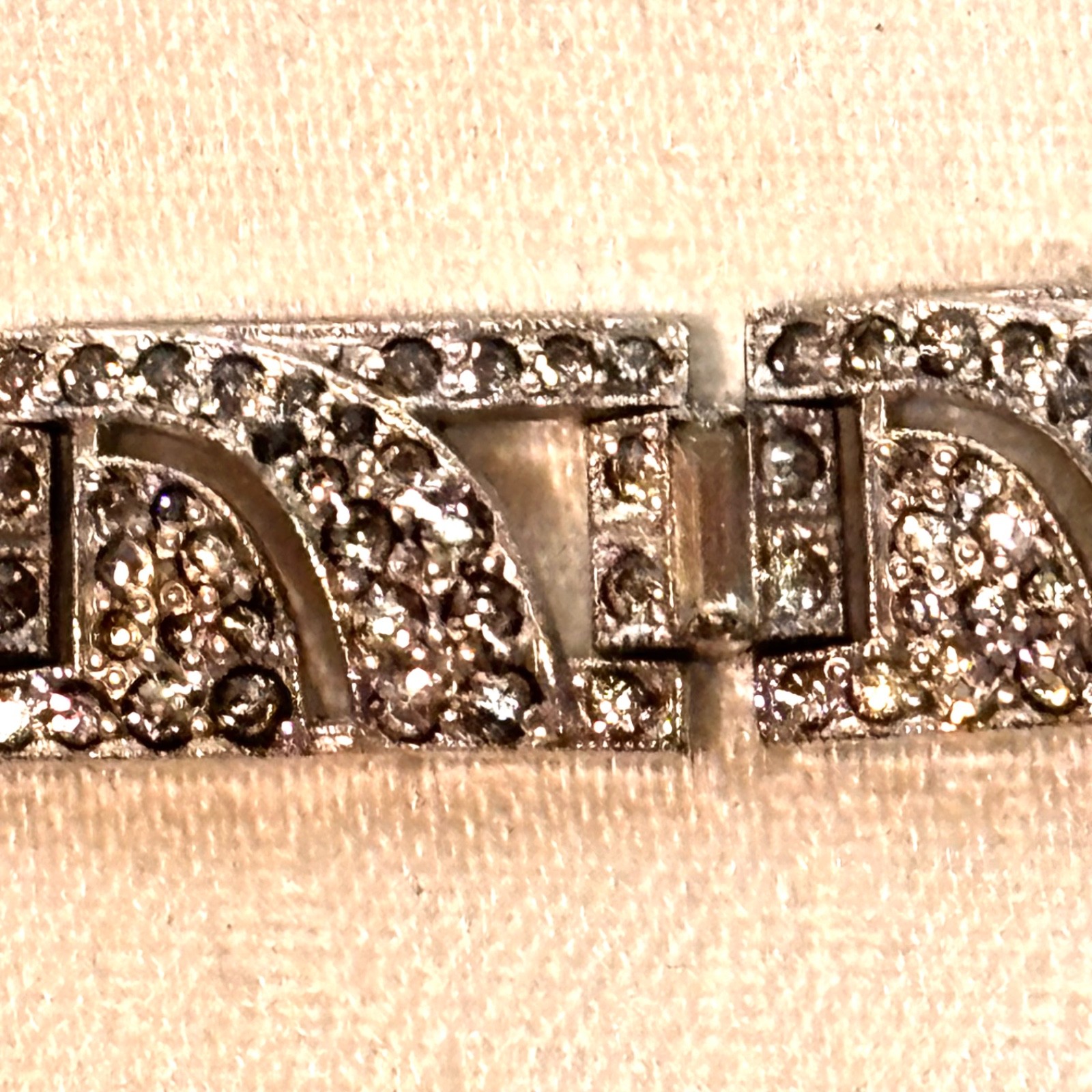 BRACELET rhinestone silvertone metal vintage fold over clasp safety chain