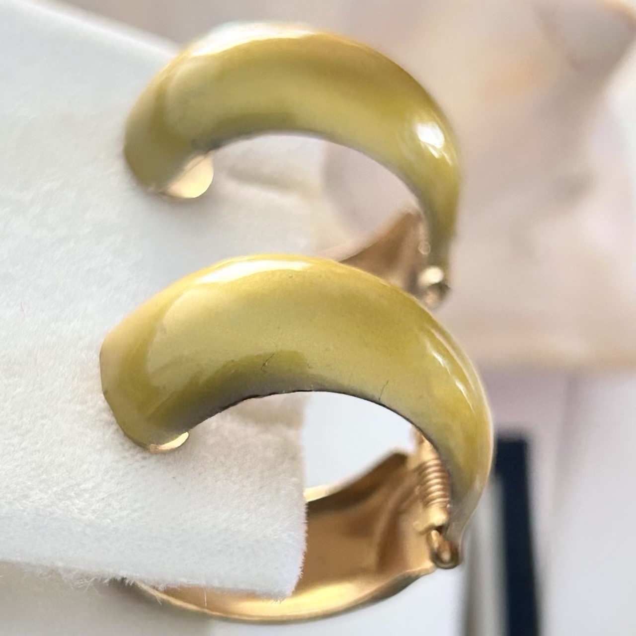 Vintage Metal Enamel Hoop Clip On Earrings MCM Olive Green Mid Century Modern