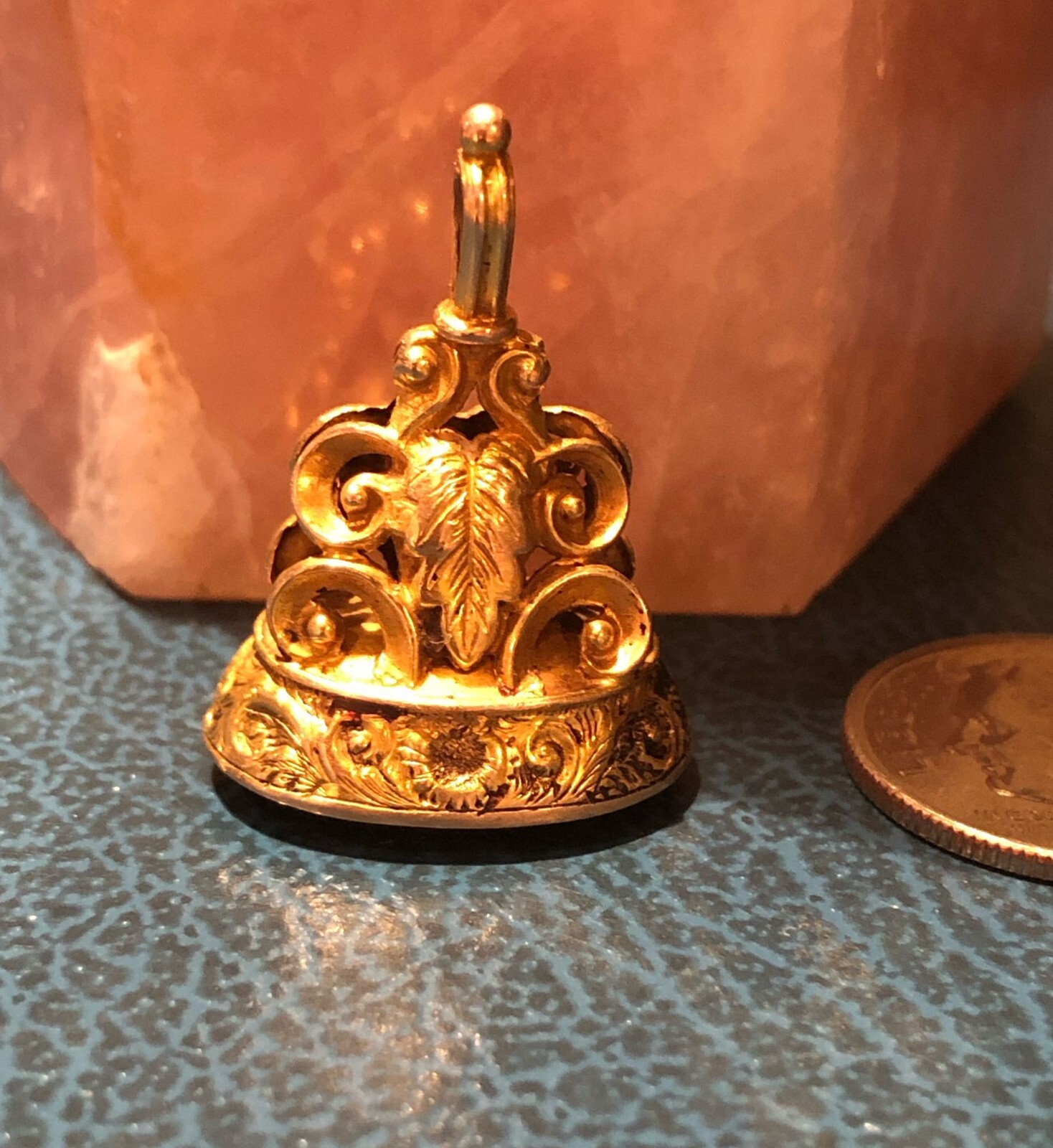 Elegant 1913 Birmingham 9 Karat gold Antique Fob Seal Pendant with Onyx Stone