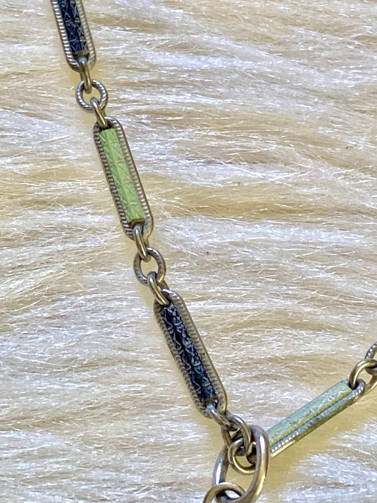 RARE JAKOB BENGAL ART DECO GREEN BLACK GEOMETRIC ARROW ENAMEL PENDANT NECKLACE