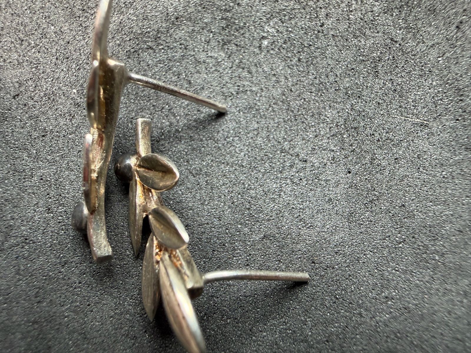 2.28g Vintage Sterling Silver 925 Leaf Branch Earrings Nature Botanical Design M