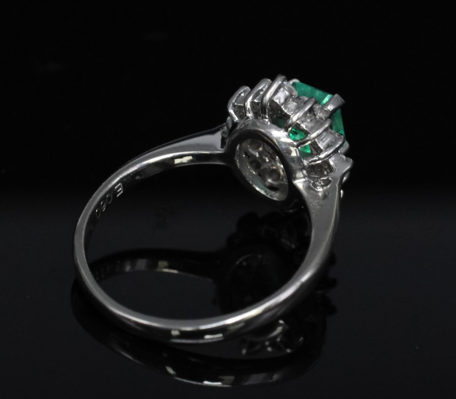 Fine Vintage 0.60ct Colombian Emerald 0.26ct Diamond Platinum Ring Size 4.75