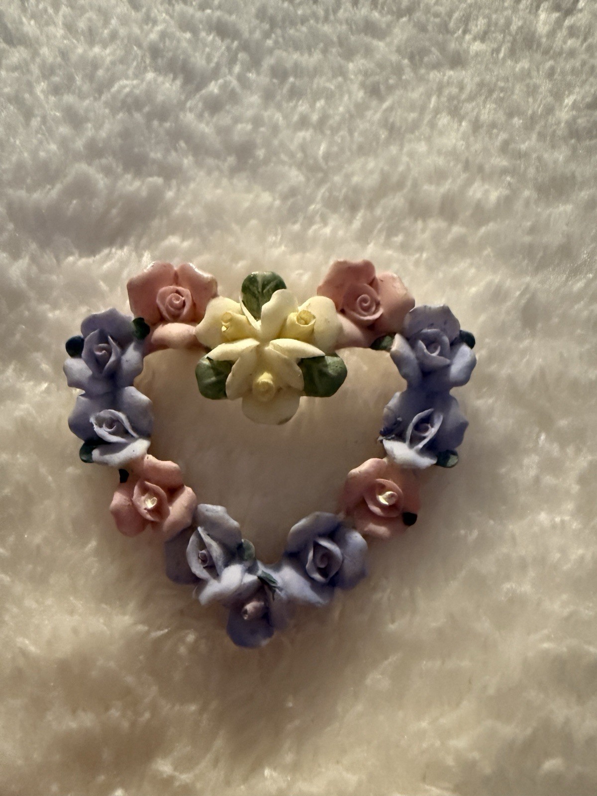 Vintage Avon HEARTS and ROSES Brooch Pin Pastel Yellow Pink Blue Floral Flowers
