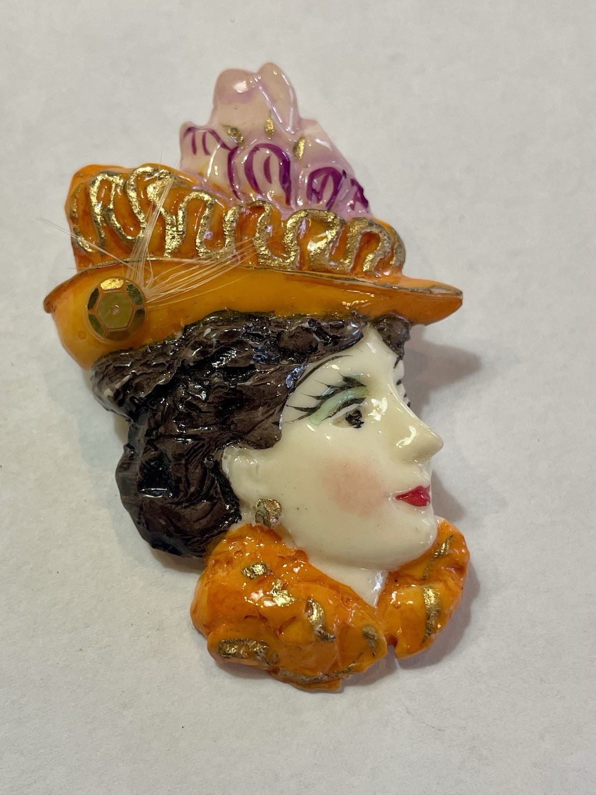 Art Deco Vintage Resin Lady Head Portrait Broach Pin