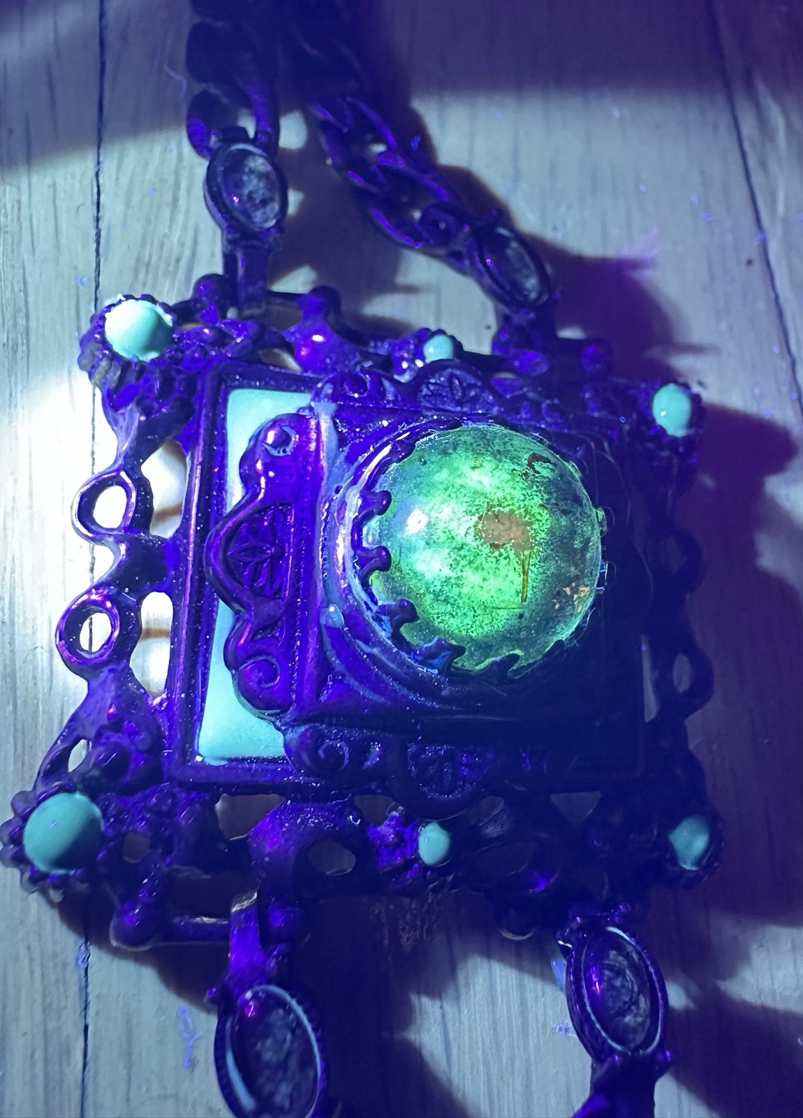 VTG Uranium Vaseline Glass Jewelry Bracelet Panel Cabachon Art Deco Style Czech