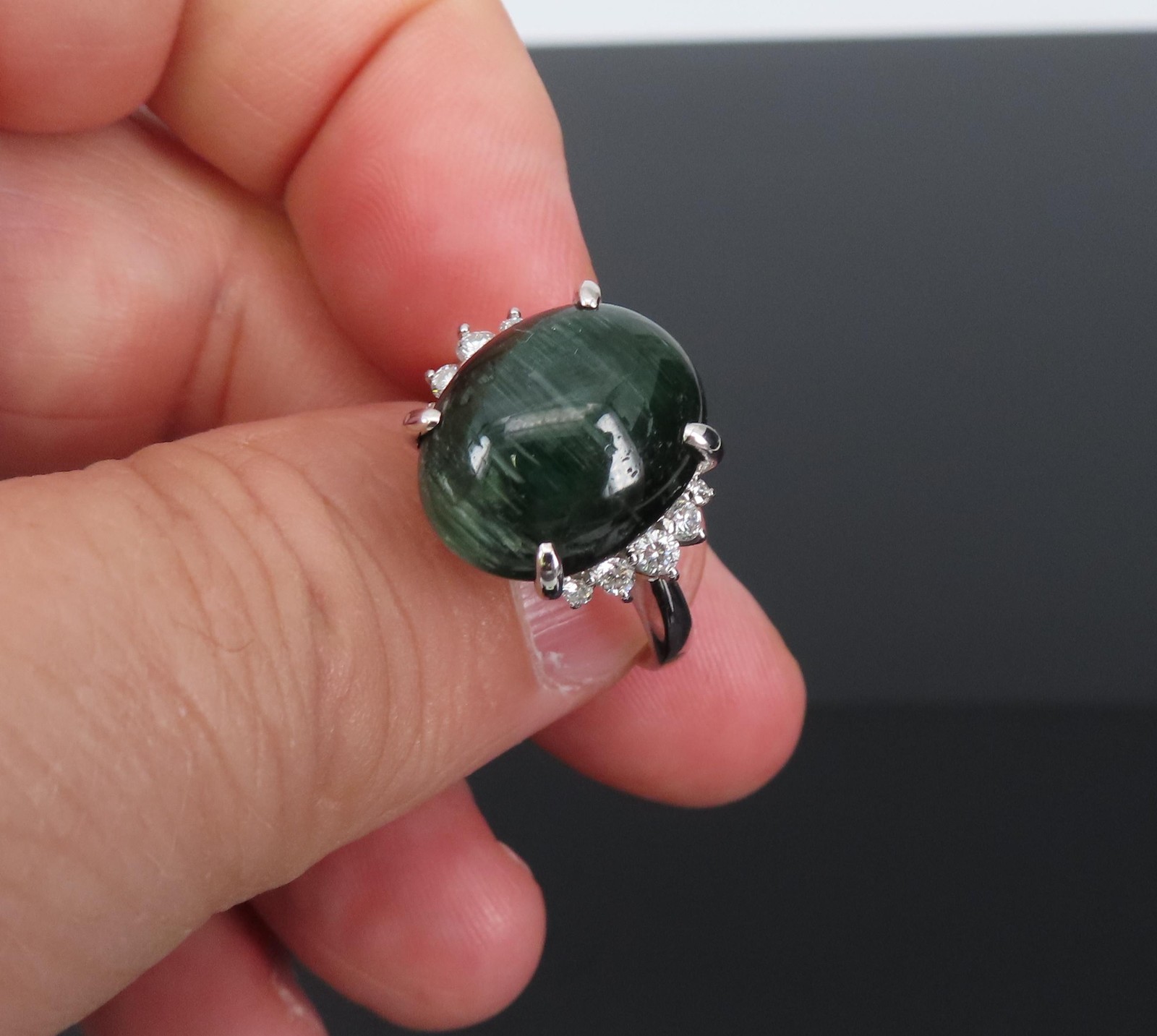 8.05ct Natural Cat’s Eye Green Tourmaline 0.26ct Diamond Platinum Ring Size 6.75