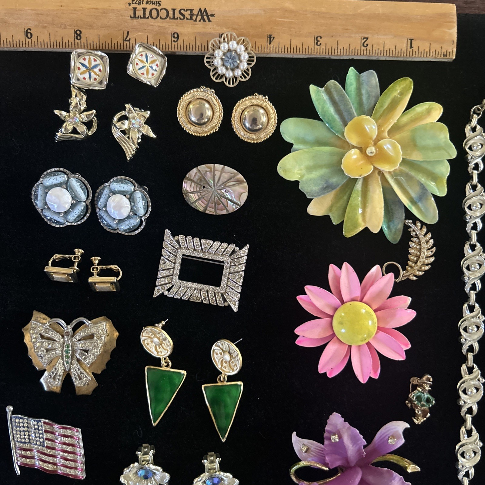 66 Vintage lot jewelry unbranded wearable Trifari Monet Coro Marian Haskell Sty