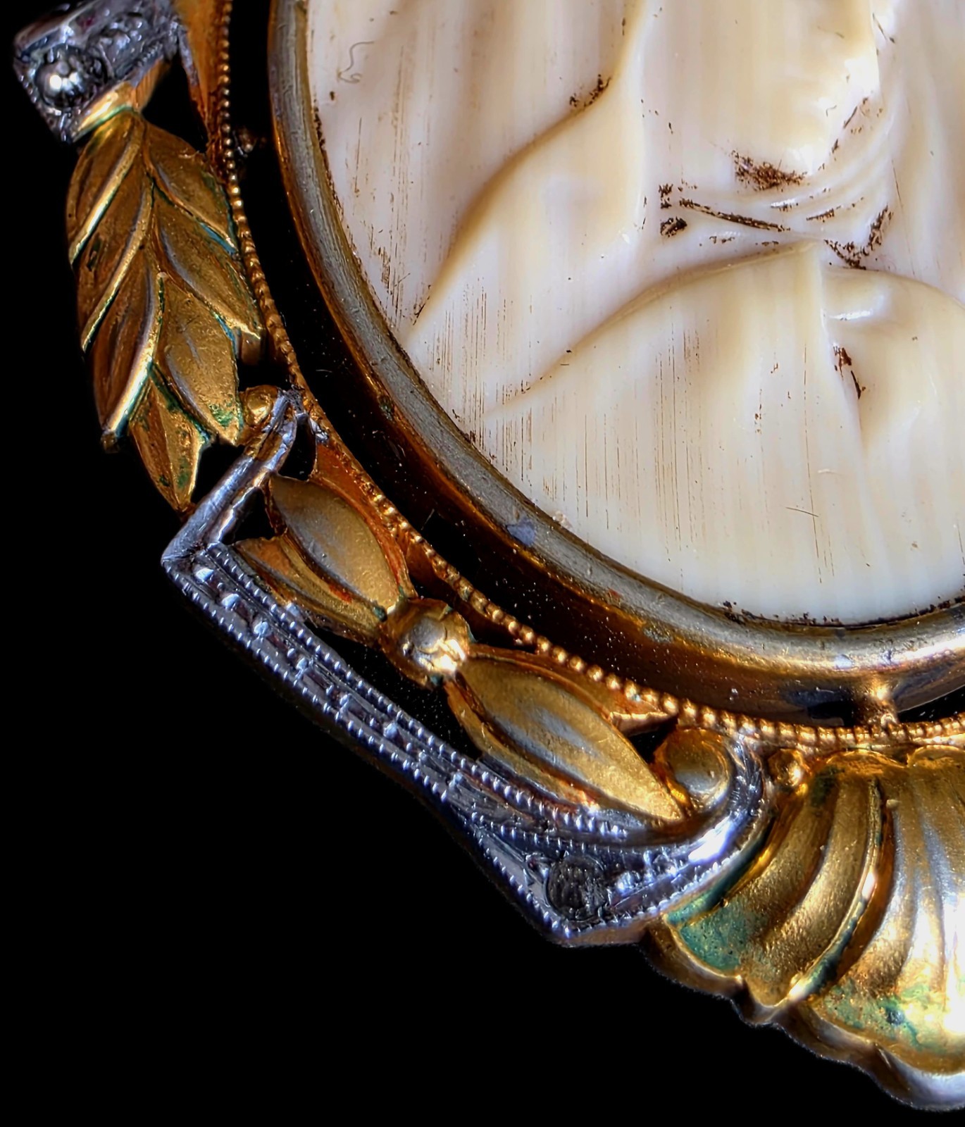 Fine Antique European Art Deco Bronze Gold Virgin Mary Pendant Medal Ca 1900