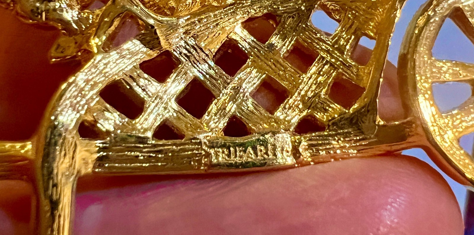 Signed Trifari Vintage Flower Wheelbarrow Brooch Pin Gold Tone 2.25 Inches Long