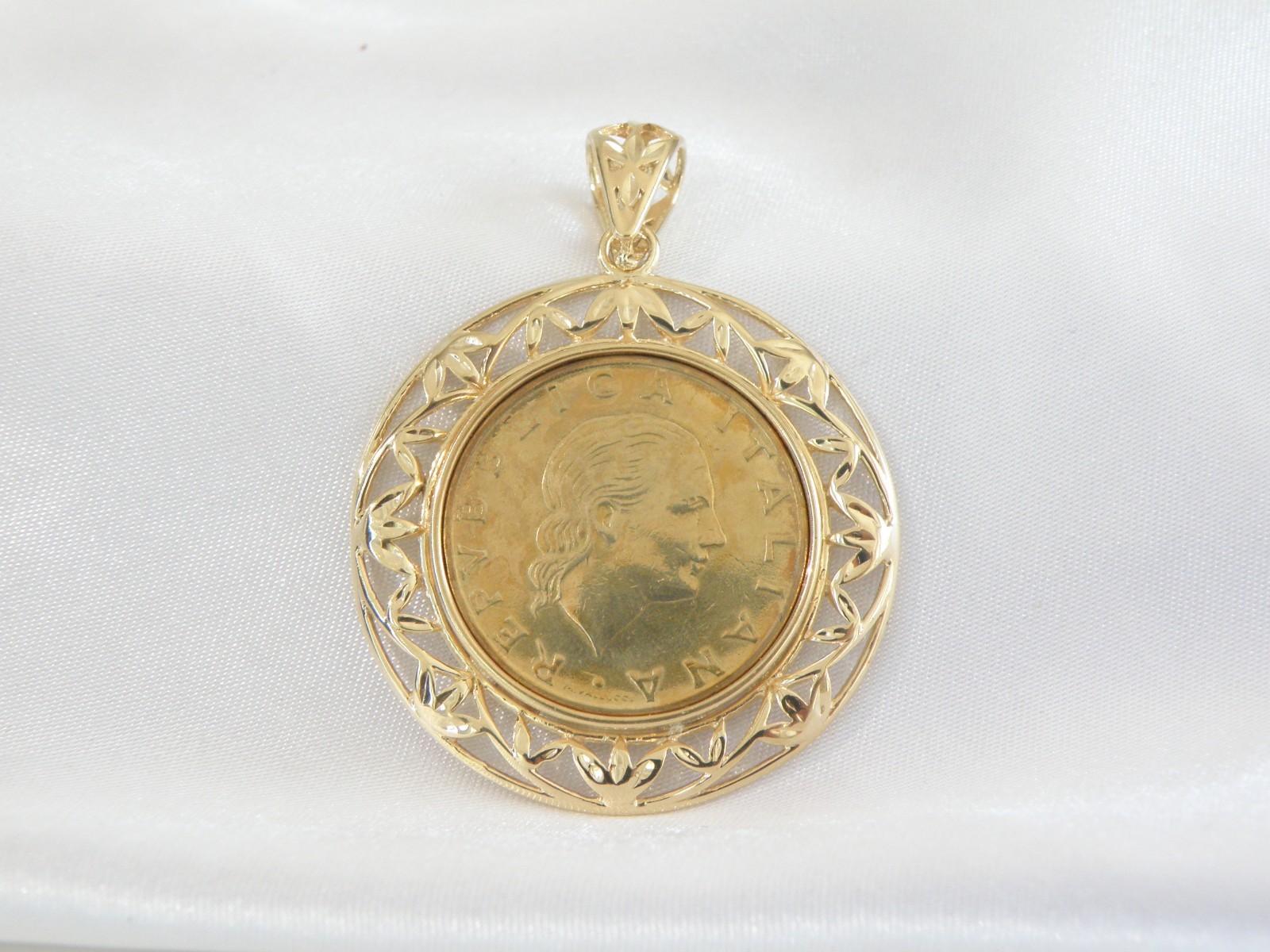 Large Itaor Italy Sterling Silver 925 Gold Vermeil Lire Italian Coin Pendant