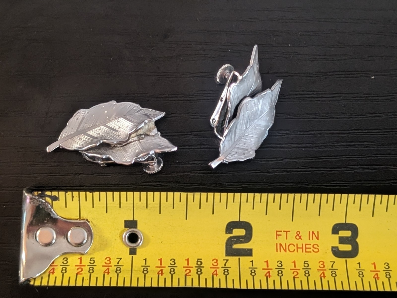 Vtg CORO Silver Tone Double Leaf Nature Clip On Earrings 1.5″ Autumn Fall