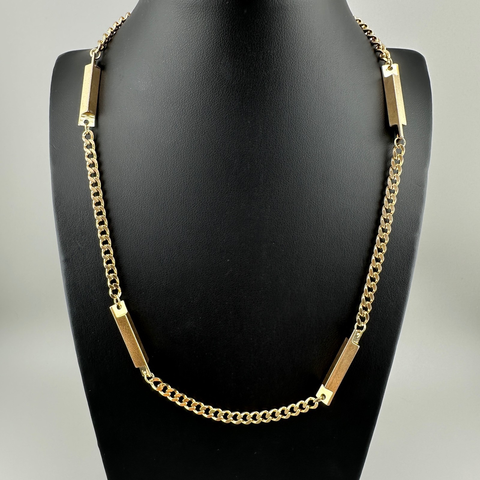 Vintage Chain Necklace Gold Tone Curb Bar Link 18″ Spring Ring Clasp 1990s Y2K