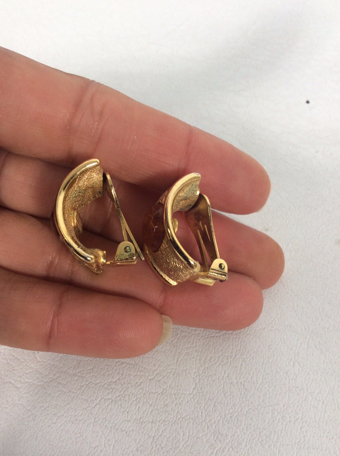 vintage Orena Paris Amber Gripoix gold tone Hoop clip earrings