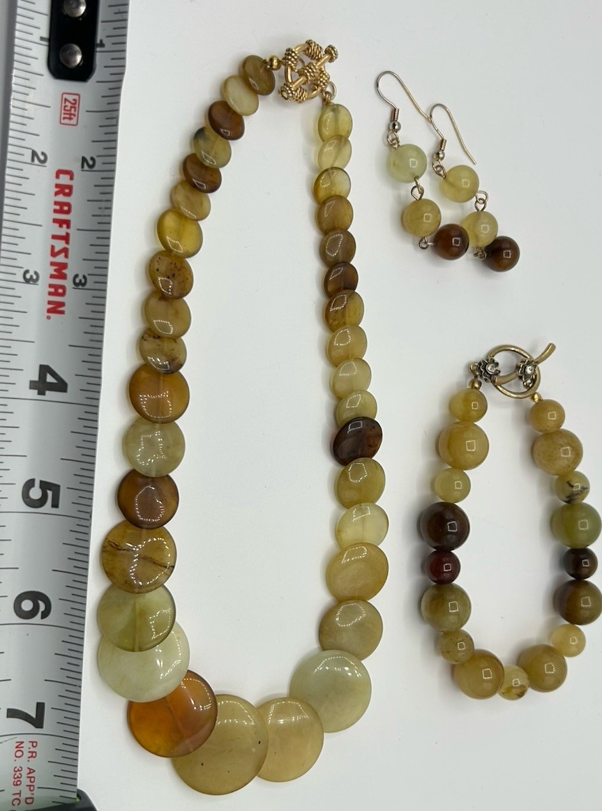 VTG Lot Retro Earth Tones Gem Stone Bracelet Earrings Choker Necklace Toggle
