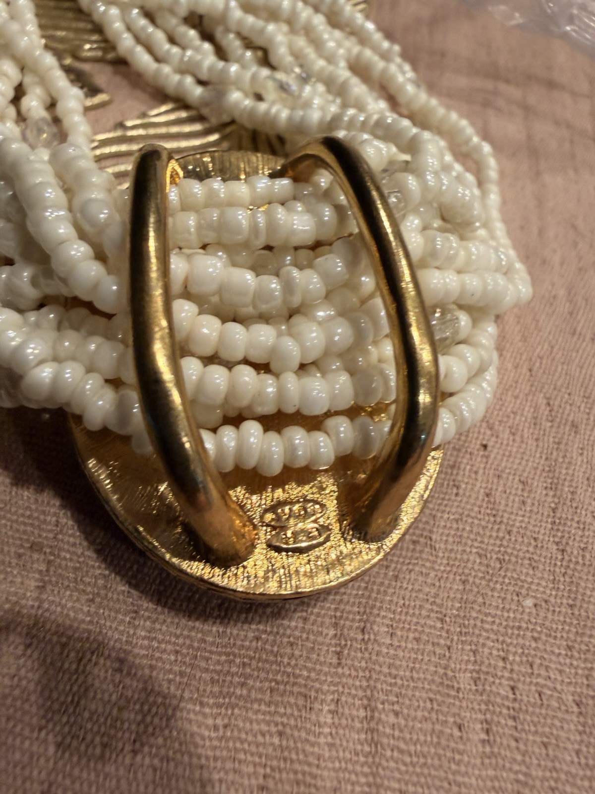Vintage Avon NR (Nina Ricci) Cameo Choker Necklace