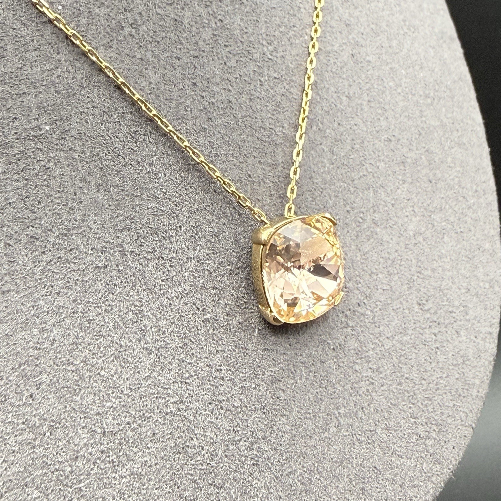 Gold Tone Blush Champagne Cushion Cut Crystal Pendant Necklace Modernist Sparkle