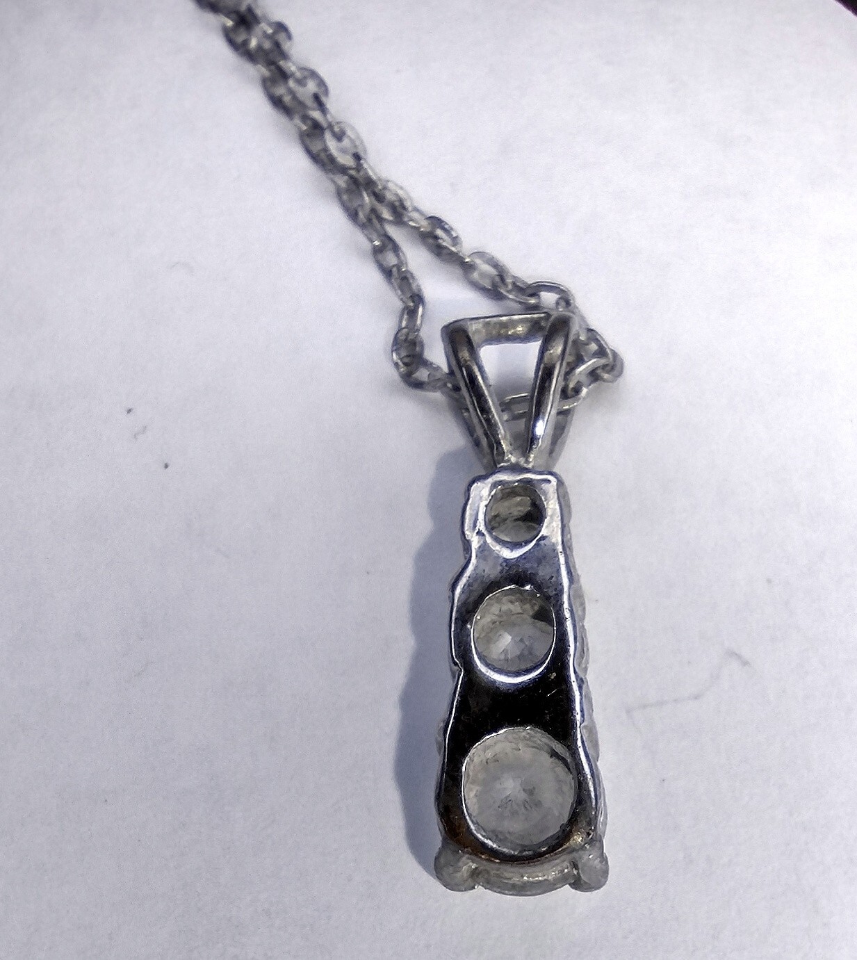 Vintage Necklace 3/4 inch Silver Tone Pendant 3 Stones 19in Silver Tone Chain