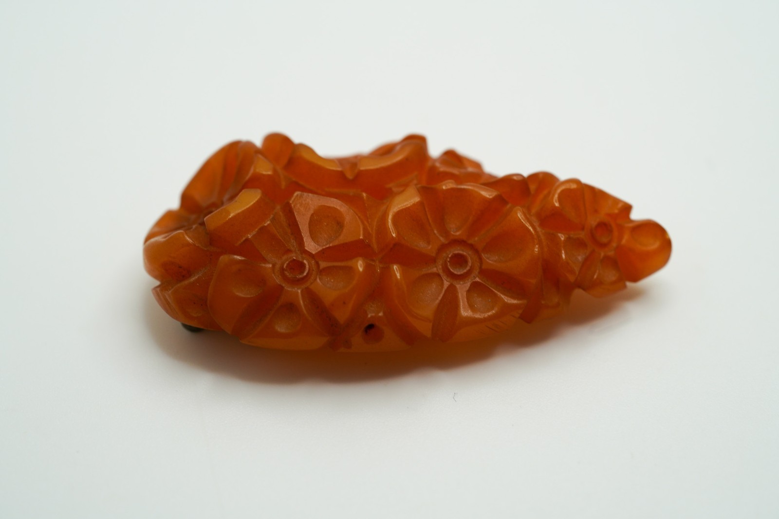 Vintage Carved Flower Bakelite Sweater / Dress Clip 5.3cm JB45