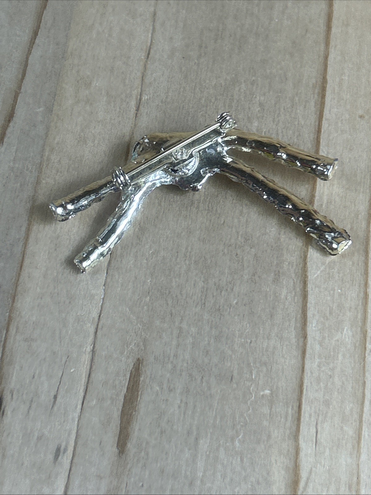 Knotted Rope Brooch Pin 2.5” Soft Gold Tone Textured