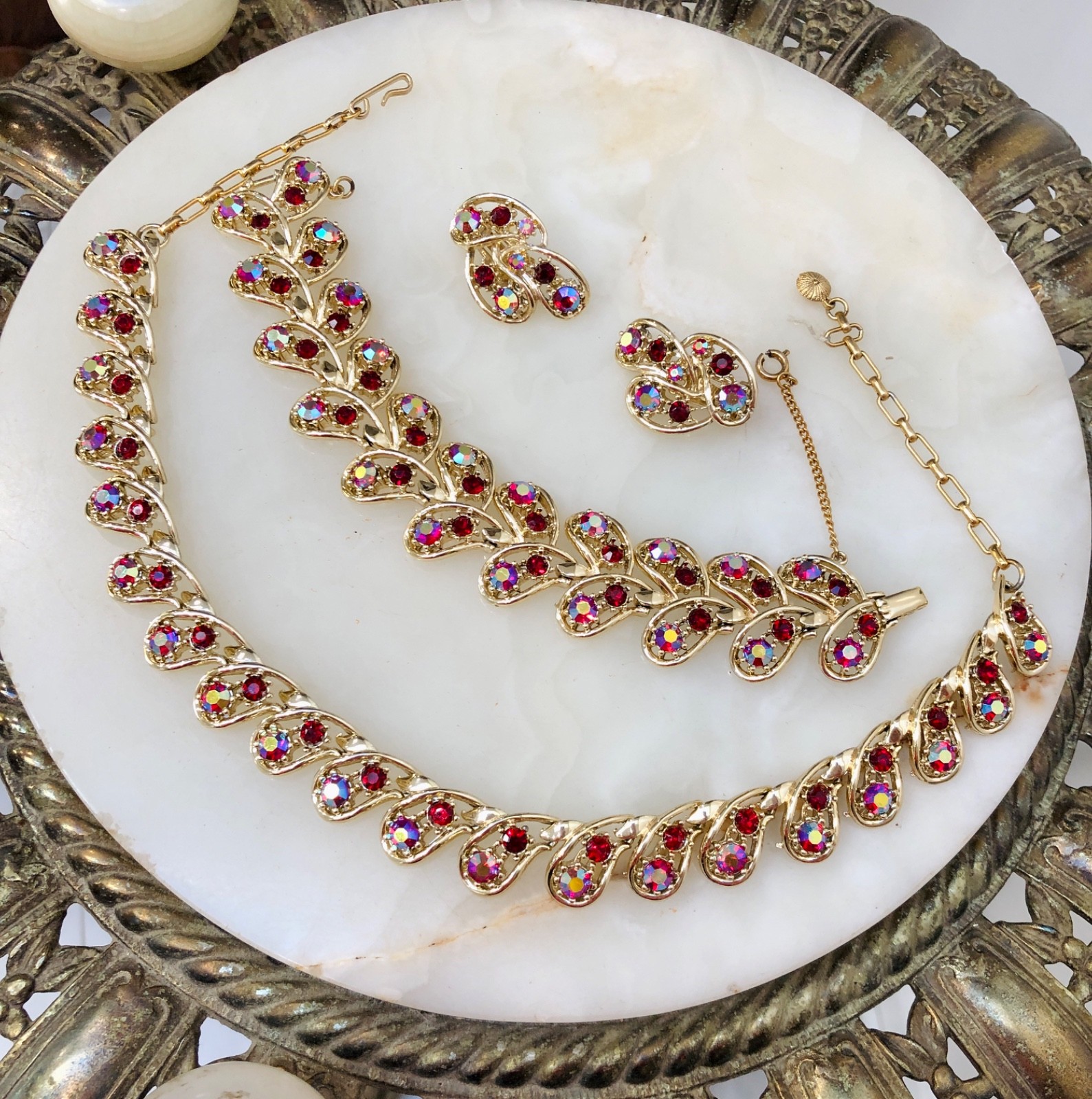 VTG 1950s RED WATERMELON AB Lisner or Coro FULL PARURE * Excnt BUY-NOW