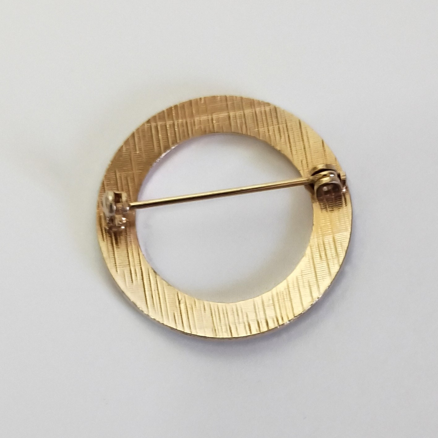 Vintage Green Enamel Circle Brooch – 1¼” Round Lapel Pin Modernist Style