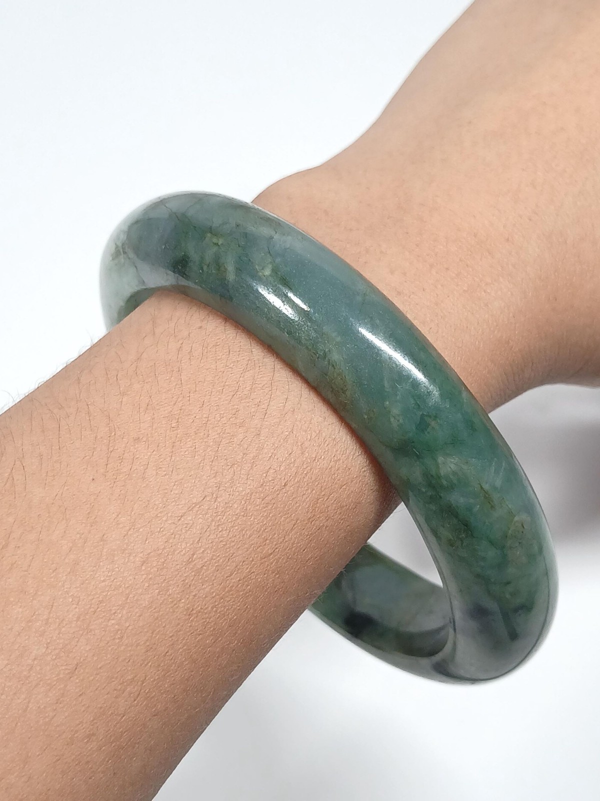 Emerald Vein Jadeite Bangle 67mm Deep Green Vivid Tone 105.8g