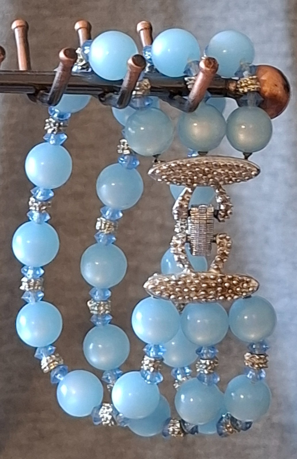 Jewelry Vintage Silver Tone Triple Strand Blue Moonglow Lucite Beads Bracelet