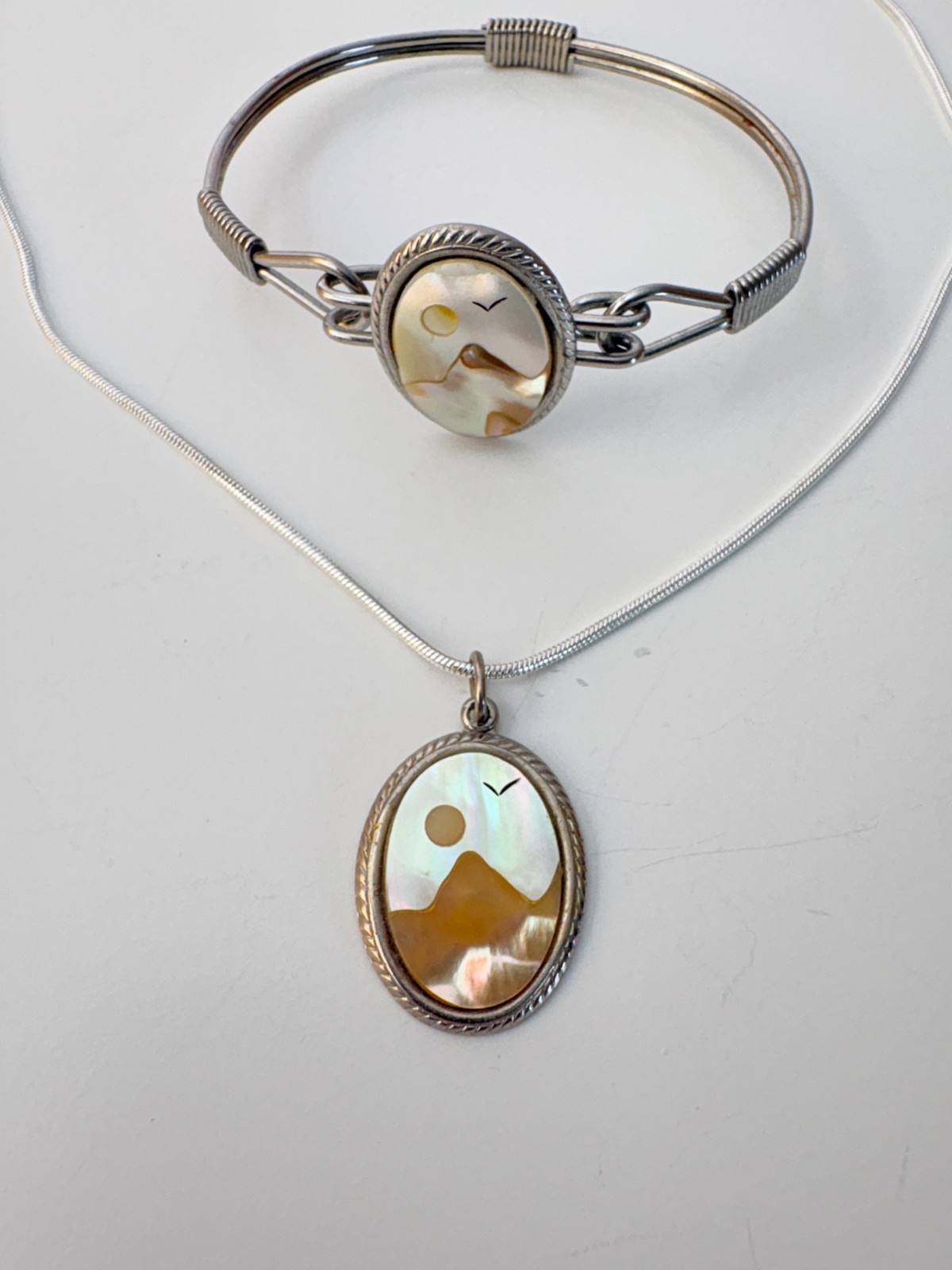VTG MOP Abalone Mountain Scene Hinged Bracelet & Pendant w/ .925 Silver Necklace
