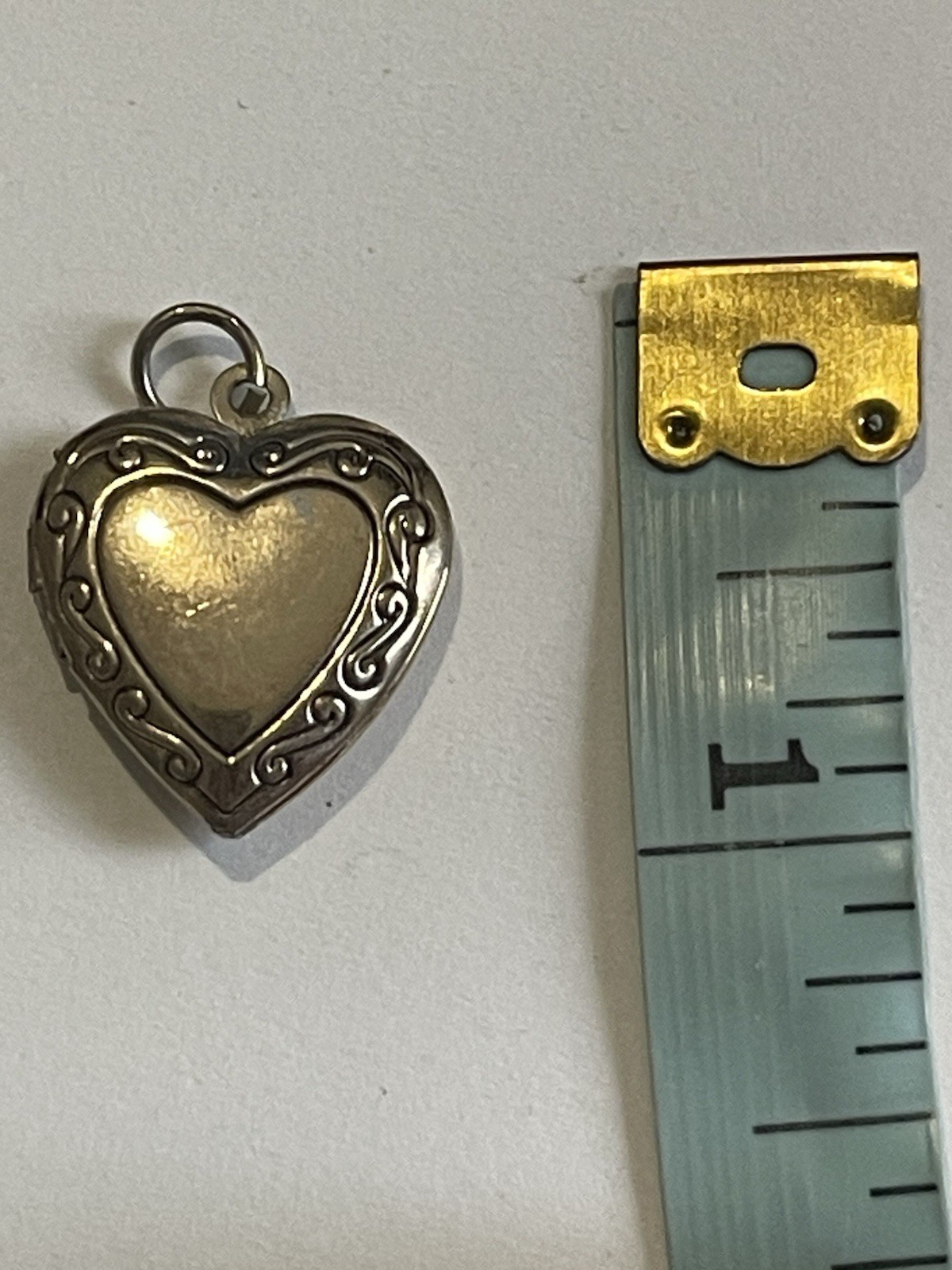 1950’s Vines Heart Picture Locket Pendant Silver Gold Tone Victorian Revival